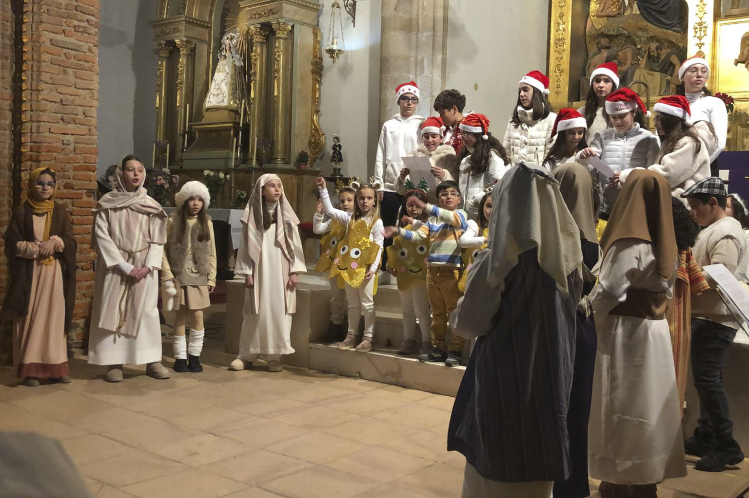 «Montando el belén» en Chillón