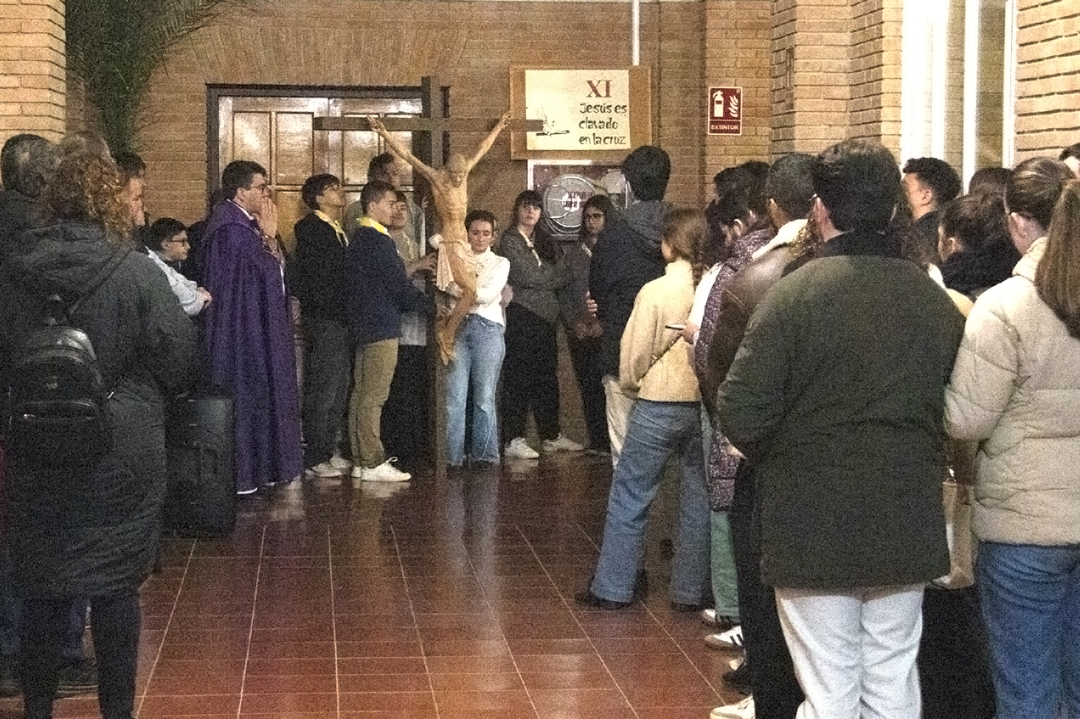 Viacrucis vocacional: «Nadie te ama como yo»