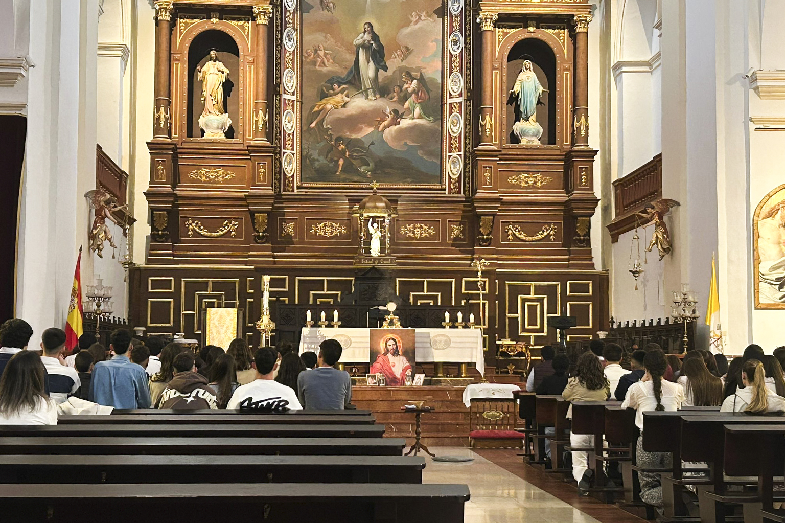 Jóvenes de Bartimeo rezan por la visita del Papa a España