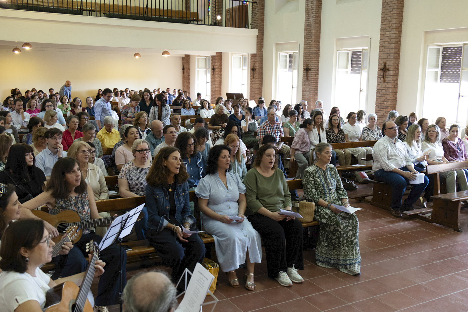 Cerca de 200 catequistas enviados por el obispo